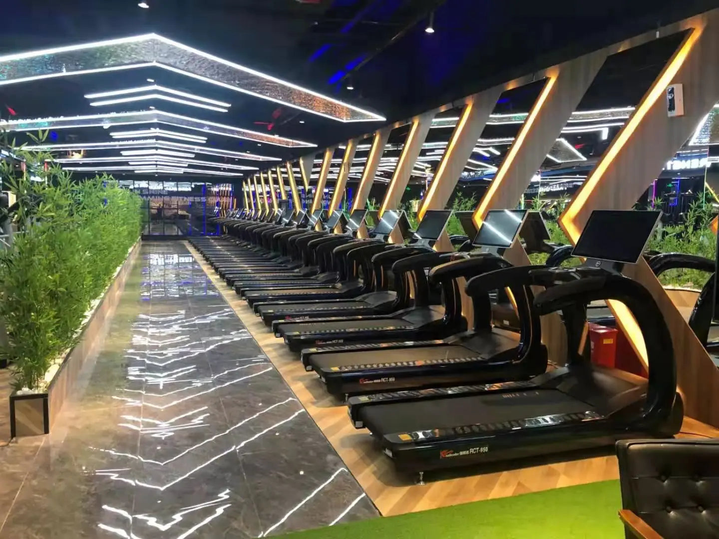 Commercial New Treadmill with Best Treadmill Factory