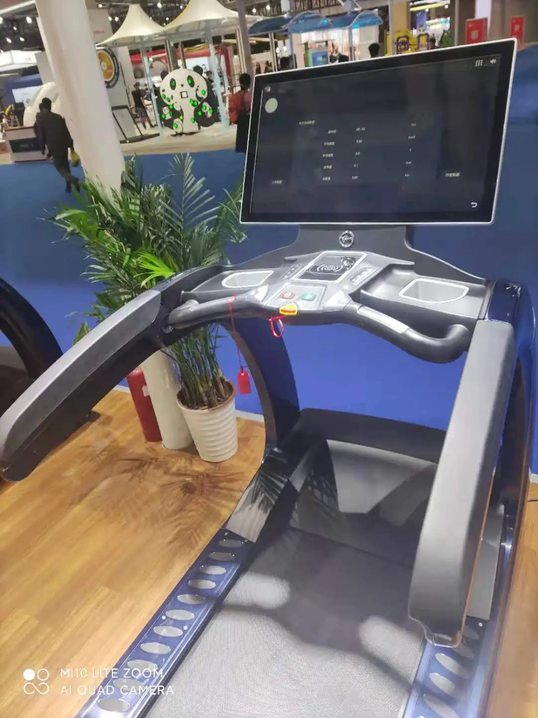 Commercial New Treadmill with Best Treadmill Factory